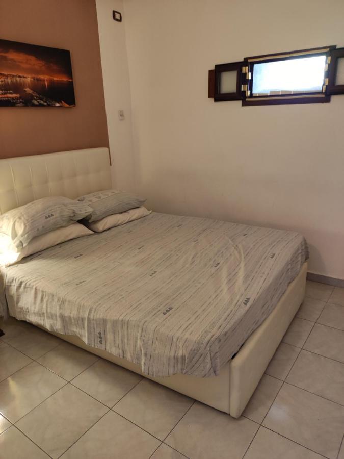 Ariaviva Apartment Napoli Bagian luar foto